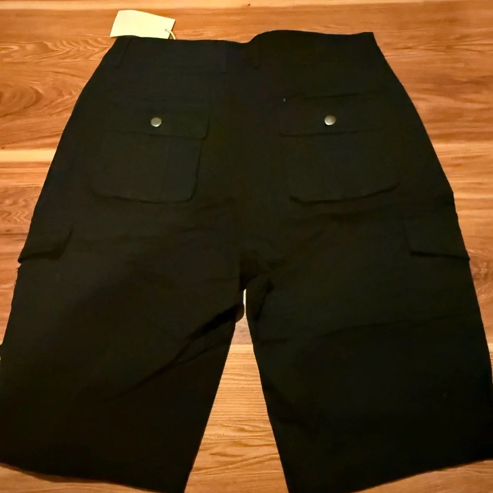 Flamingals cargo shorts - Picture 7 of 9